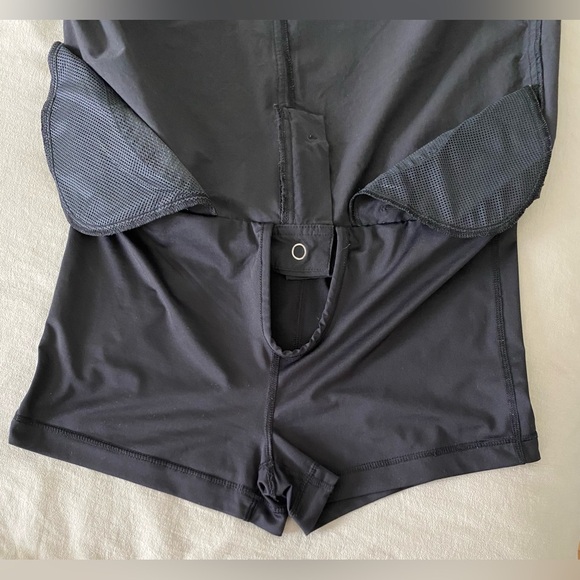 The North Face skort size 8 black - Picture 6 of 12